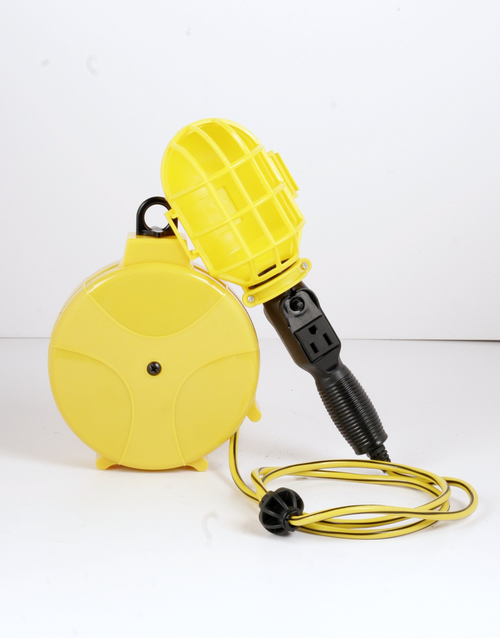 Woods CORD REEL, 20' PLASTIC WITH INCANDESCENT 4/BX