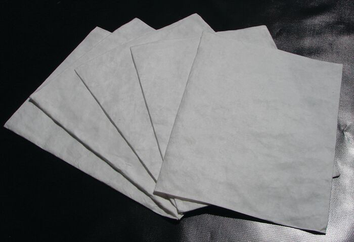 21"W x 23"L, 1.25 Gallon Spill Capacity, Drip Pad, With 5-Pack Sorbents - 28458