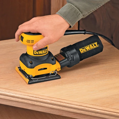 DeWALT 1/4 Sheet Palm Grip Sander 1/EA