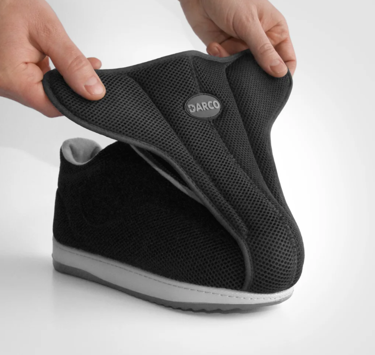 Darco All Around Shoe – Closed-Toe Protective Post-Op Style Walking Shoe