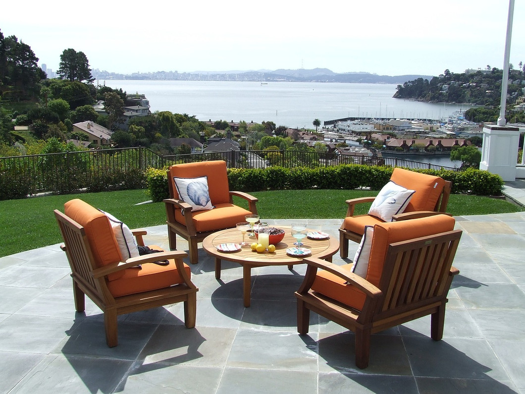 Tips on buying Your First Outdoor Patio Furniture