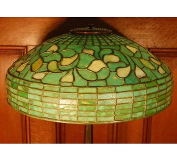 Meyda Original Tiffany Turning Leaf Table Lamp - 129287