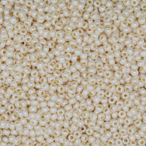 10/0 Czech Glass Seed Beads Pearl Ivory Beige