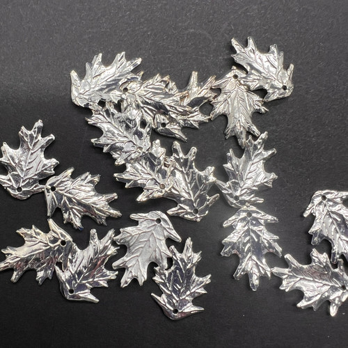 20mm Oak Leaf Silver Metalized Plastic Beads