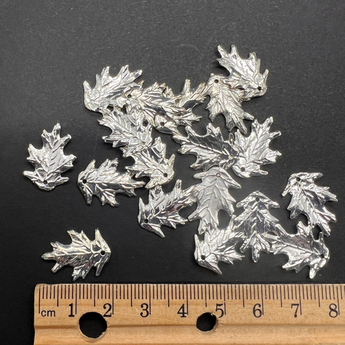 20mm Oak Leaf Silver Metalized Plastic Beads