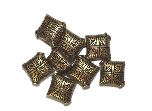 16mm Eastern Pillow Gold Metalized Plastic Beads Pk/8