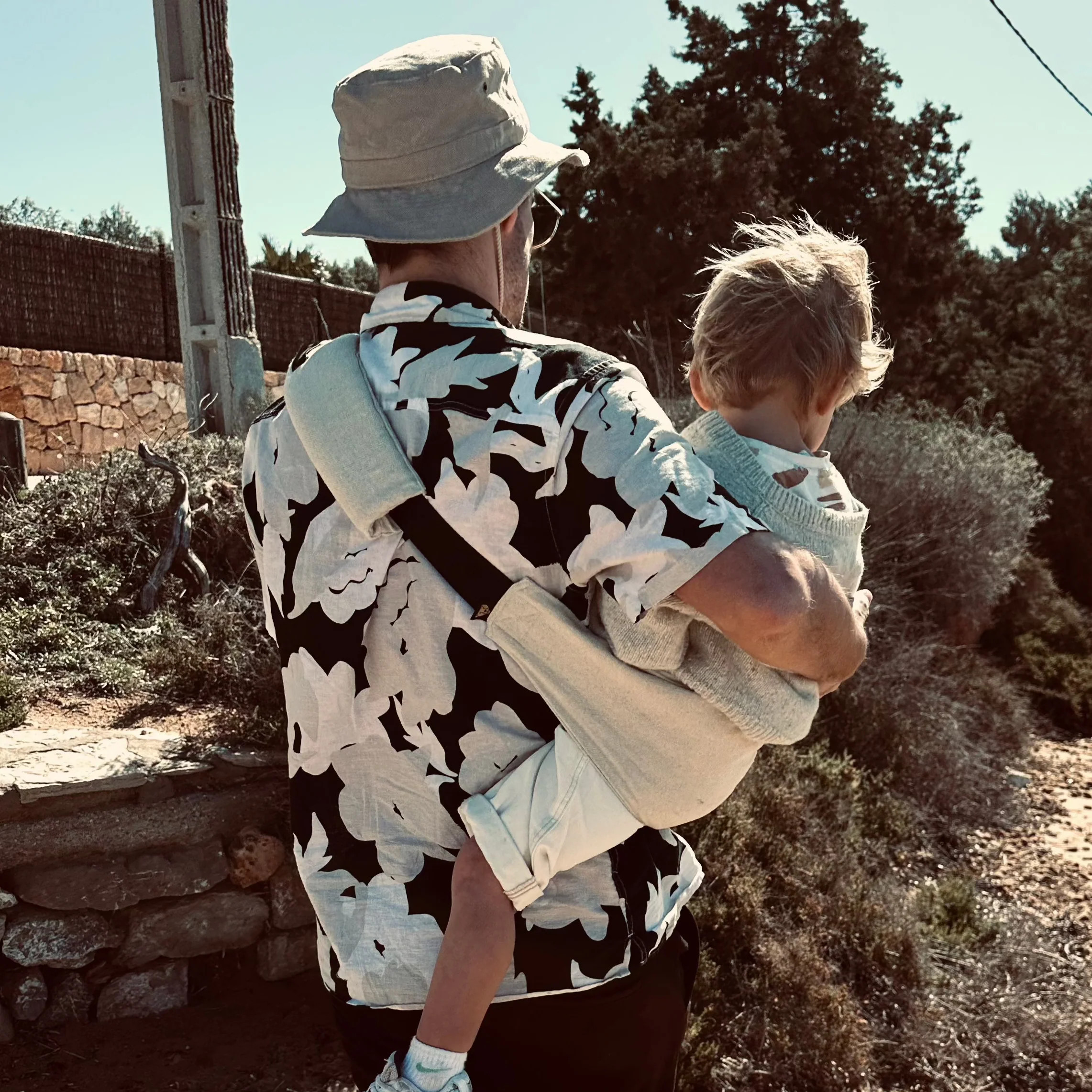 Wildride Toddler Carrier - Linen