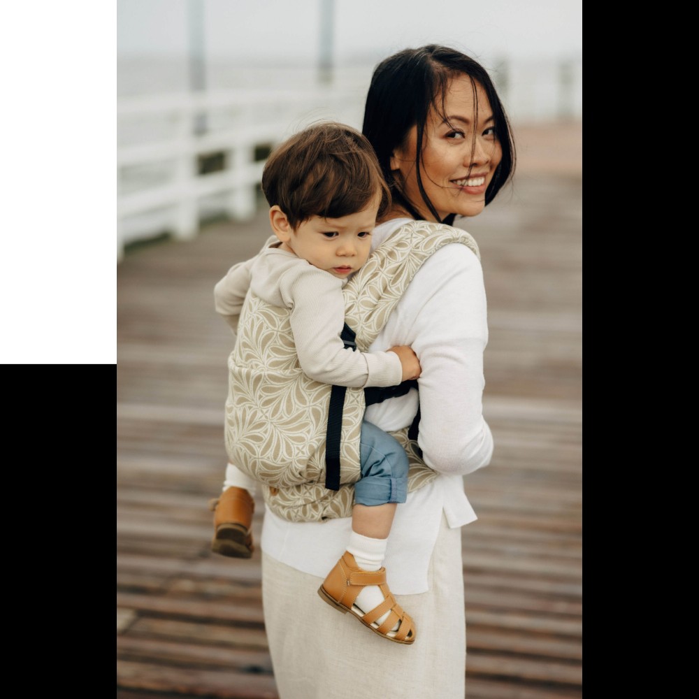 Lenny Lamb Light Carrier - Jacquard