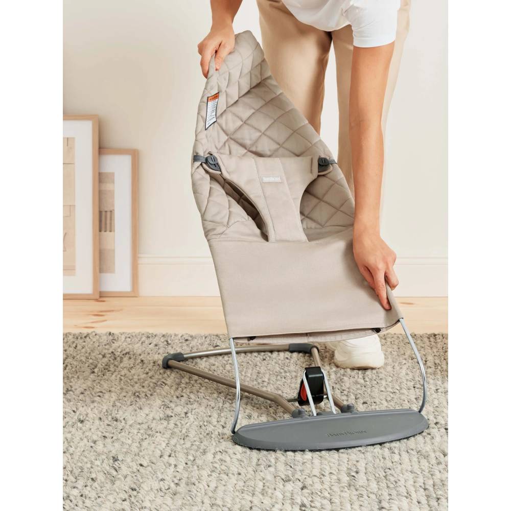 Baby Bjorn Bliss Cover - Cotton Petal Quilt