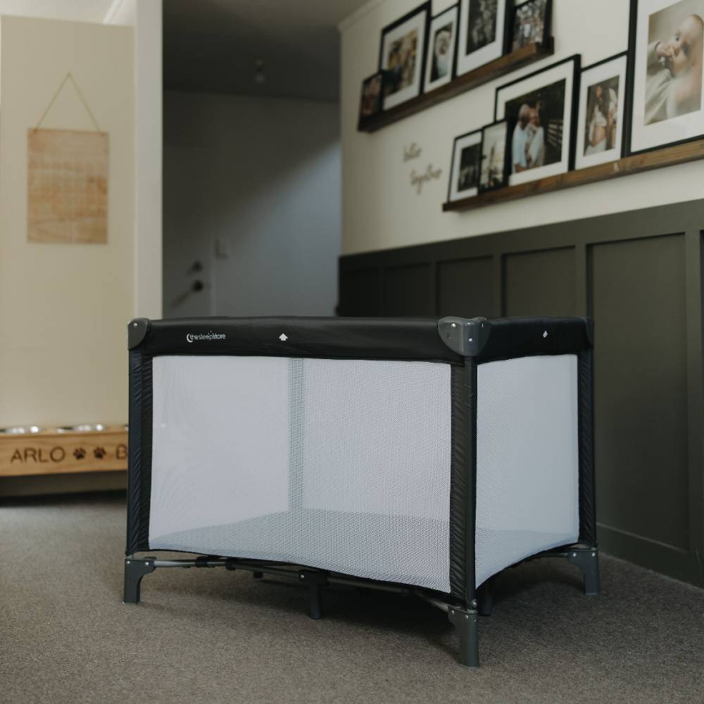 Quest Solo Portacot - Grey