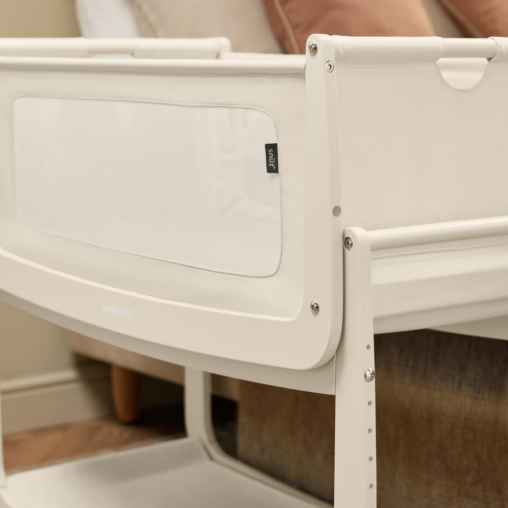 SnuzPod5 Bedside Bassinet