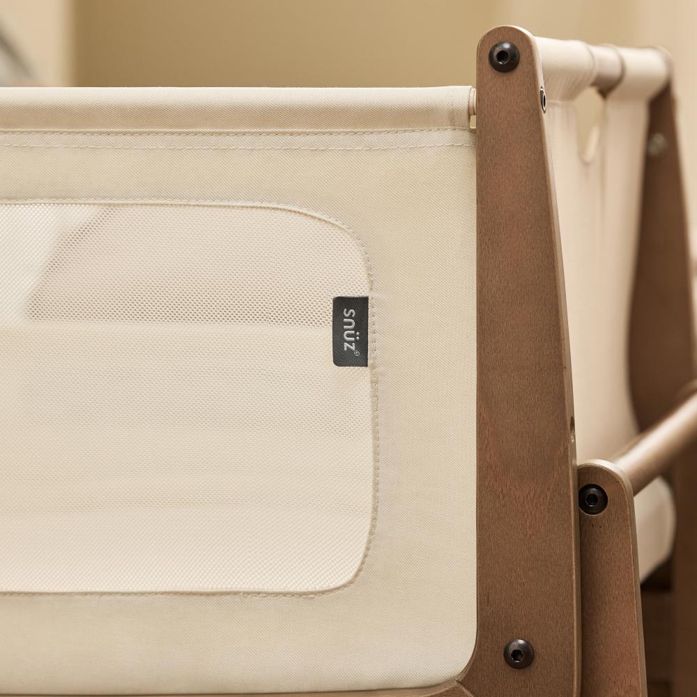 SnuzPod5 Bedside Bassinet