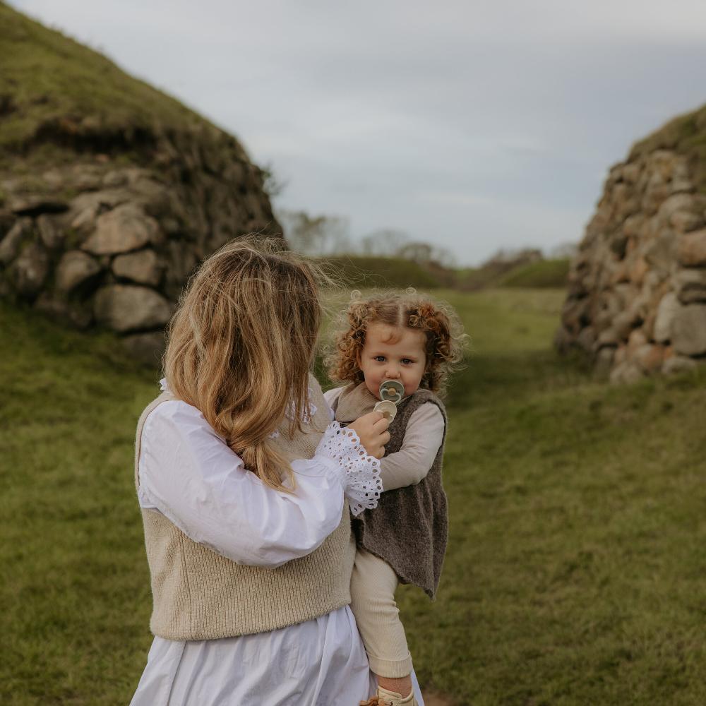 FRIGG Little Viking Latex Pacifiers 2pk