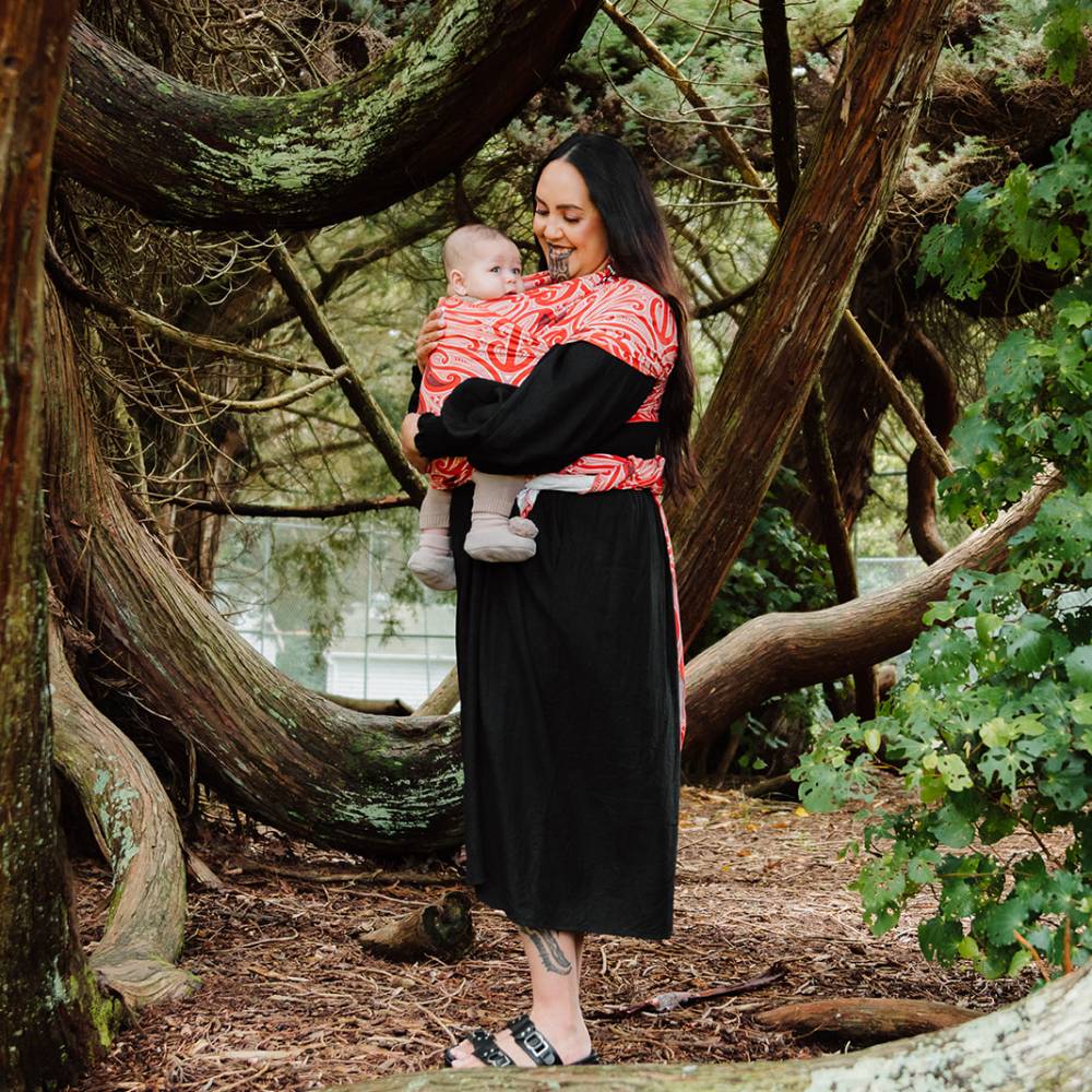 Hiwa & Awa Co Okooko Pepi Baby Wrap Carrier