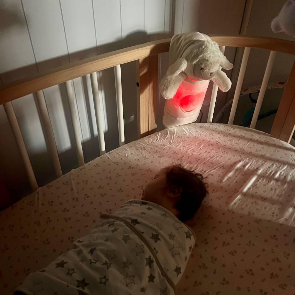 The Sleep Store Glow Friends - Loulou Lamb