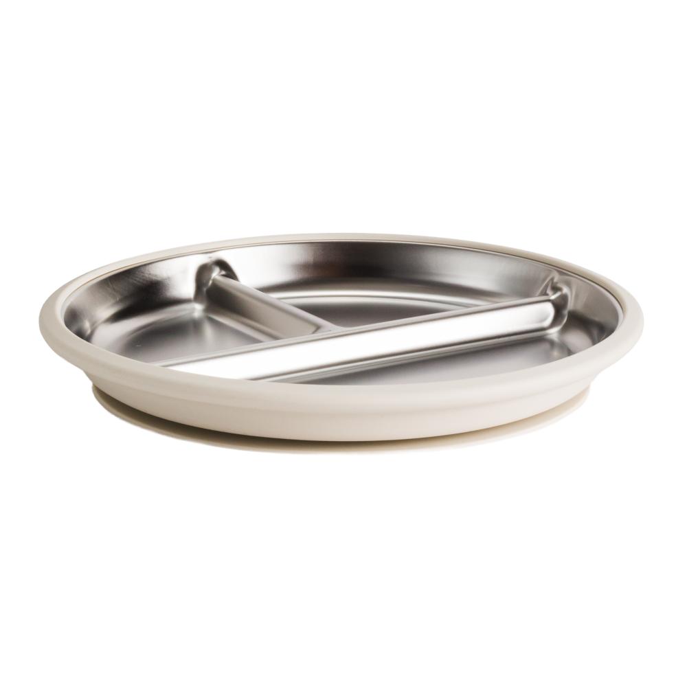 A clearcut image of the Nestling Stainless Steel 20cm Divided Suction Plate in the colour Oat.