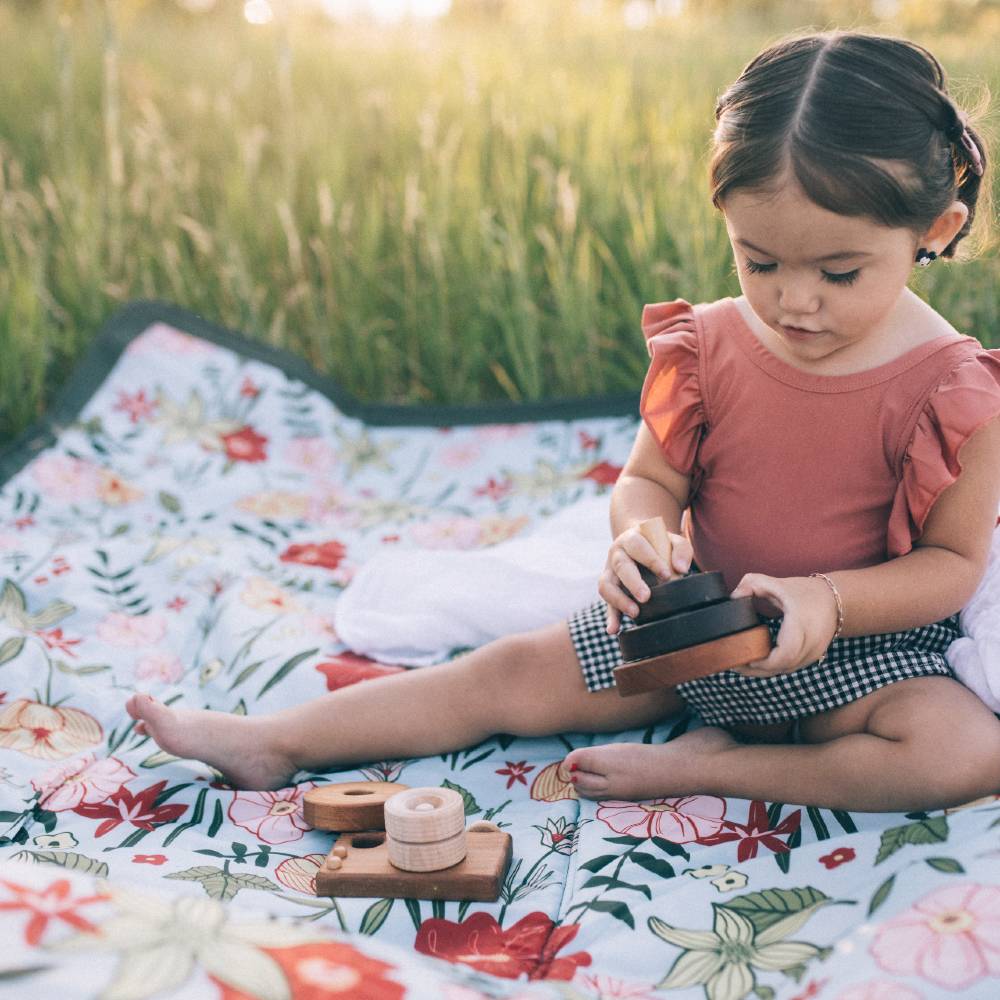 Little Unicorn - Outdoor Picnic Blanket - 5 x 7 (ft)