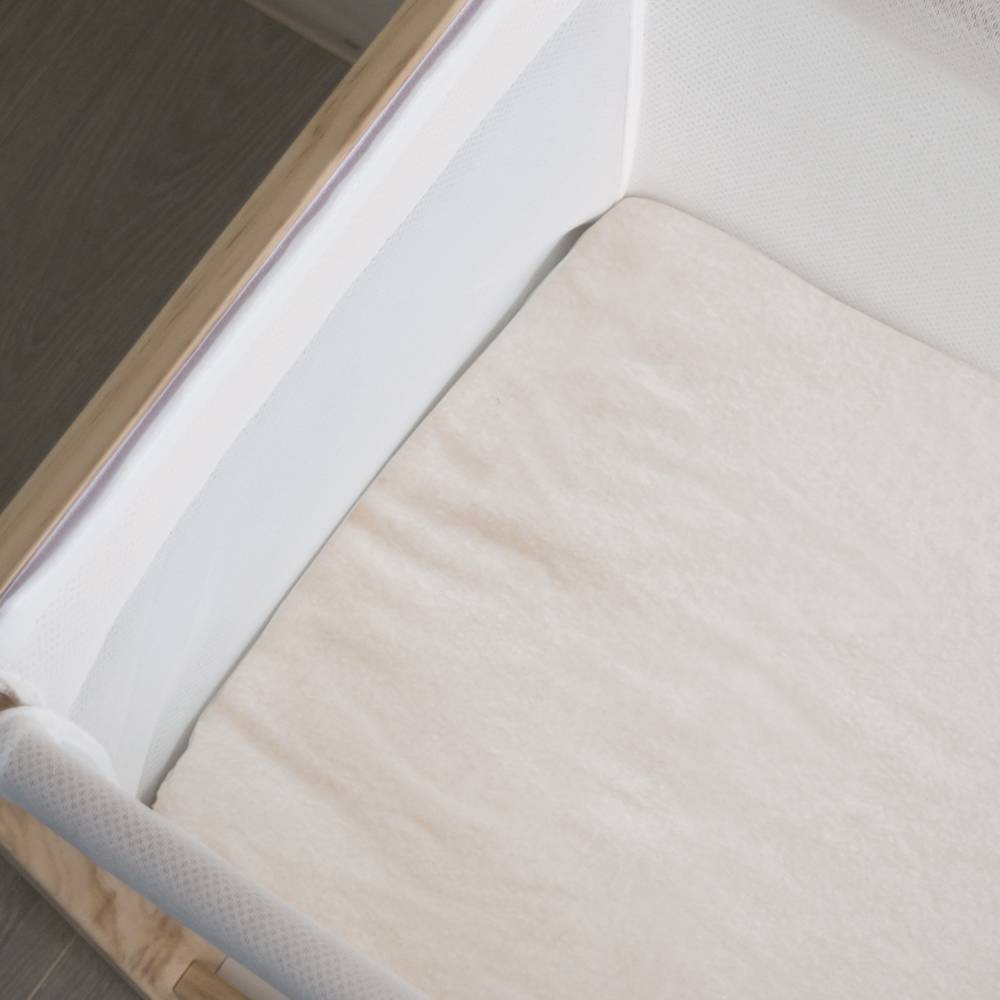 The Sleep Store Flannelette Large Co-Sleeper Fitted Sheet - 53 x 88cm
