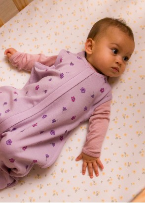 Should I Choose Natural Fibre or Polyester Fill for my Baby’s Sleeping Bag?