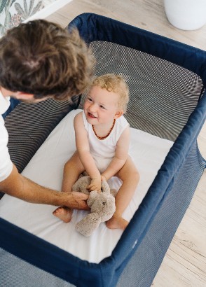 Baby sleeping shop cot