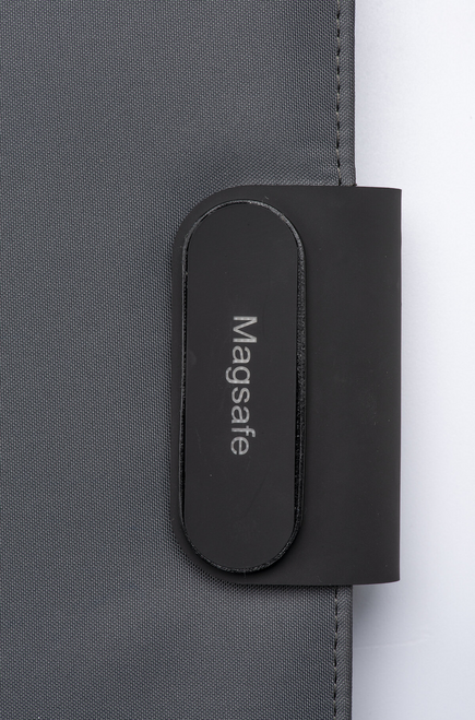 Cartella porta blocco A5 in R-PET con magnete di chiusura che si illumina personalizzabile [23110] 