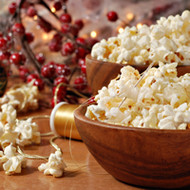 Popcorn Strings for the Christmas Tree: DIY