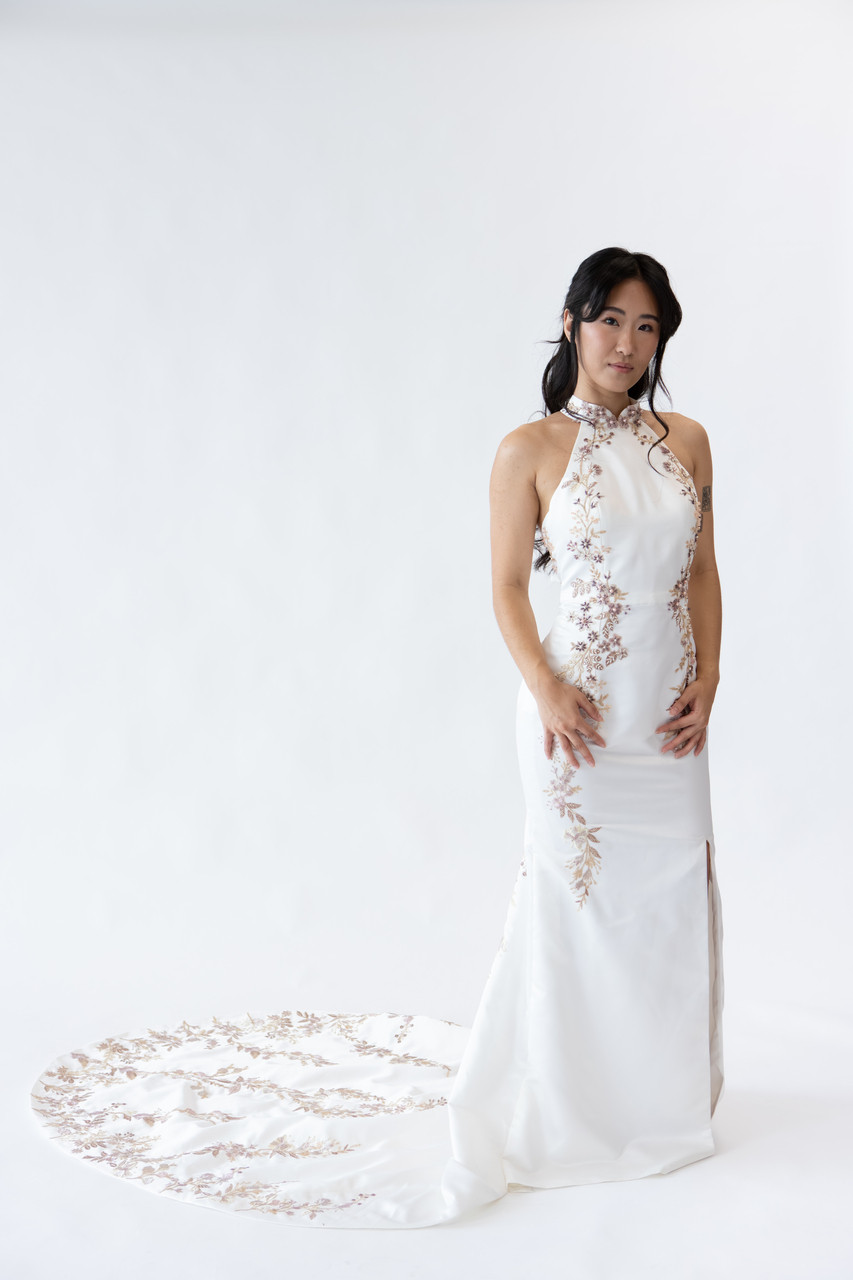 Elizabeth Cheongsam (Qipao) Elizabeth Cheongsam (Qipao)