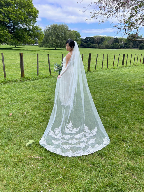 Auckland, NZ.  Traditional Flower, Floral, Lace Applique, Leaf & Leaves Veil.  Ivory at Chapel (2.5M) Length.  Wedding Veil, hair, bridal accessories.