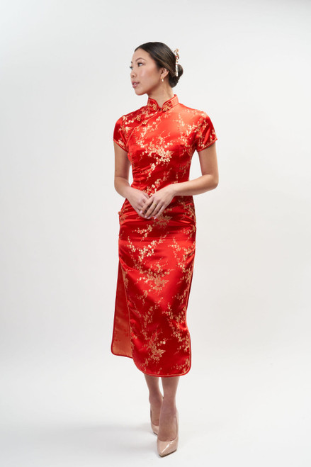 Auckland NZ.  Rent, Rental or Hire Tea Ceremony Wedding Dress, Gown.  Classic Flower, Floral, Red & Gold Cheongsam (Qipao) - Front