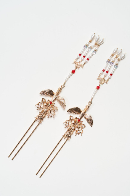 Auckland, NZ. Wedding Tea Ceremony Red Phoenix Tassel Hairpins - Close Up