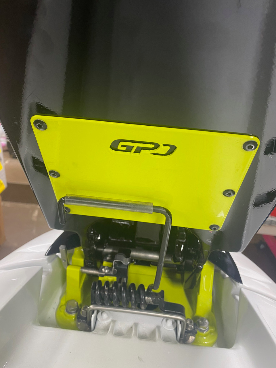 650SX Handle Pole Spring Protector Plate