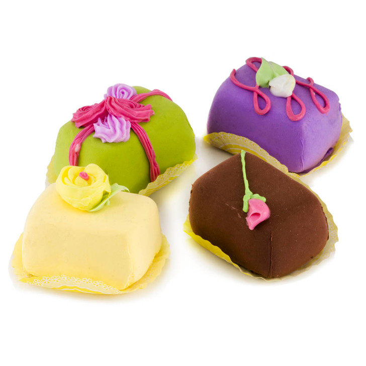 Deluxe Petits Fours