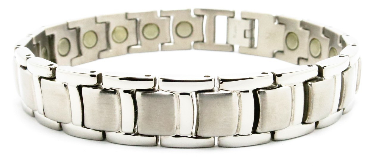 Mindful - Silver-plated Titanium magnetic bracelet - Wellness Marketer
