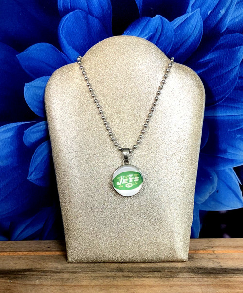 JETS snap charm necklace