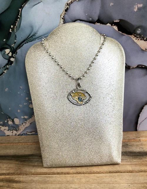 JAGUAR oval charm necklace