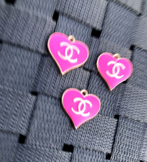 Hot pink heart metal charm smooth