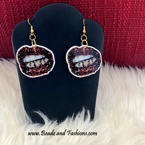 Glitter bling lips dangle earrings