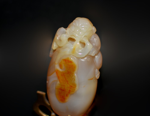 Agate Foo Dog Hand Held Statue