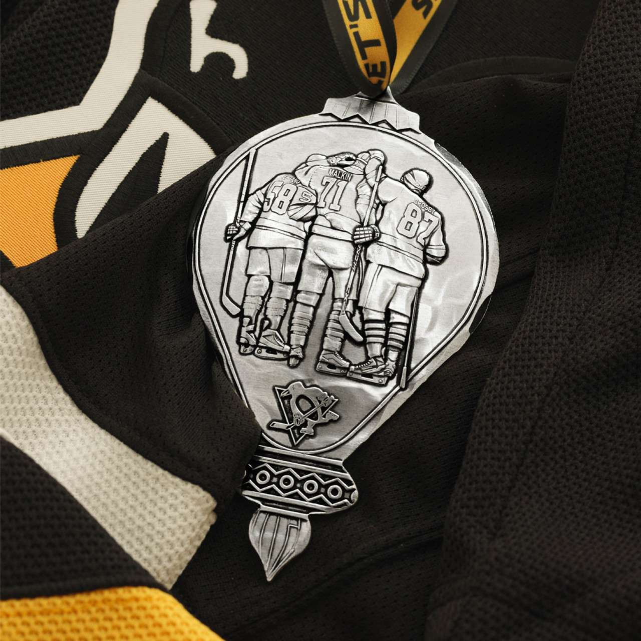 Pittsburgh Penguins - Personalized Gifts: Family, Sports