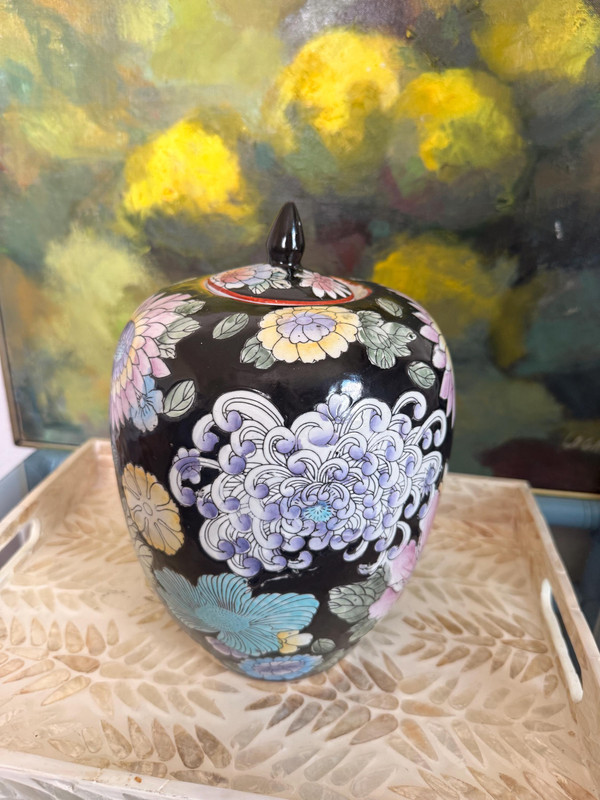 Famille Noire Ginger Jar with Lid | 1980s Chinoiserie Floral Ceramic Urn