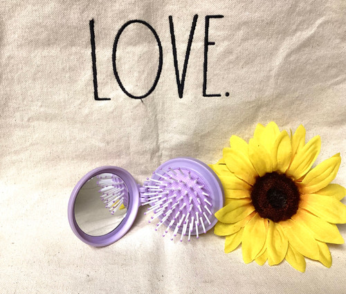 3D Hello Kitty Compact Mirror & Brush