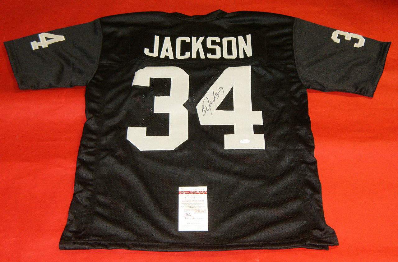 bo jackson autographed raiders jersey