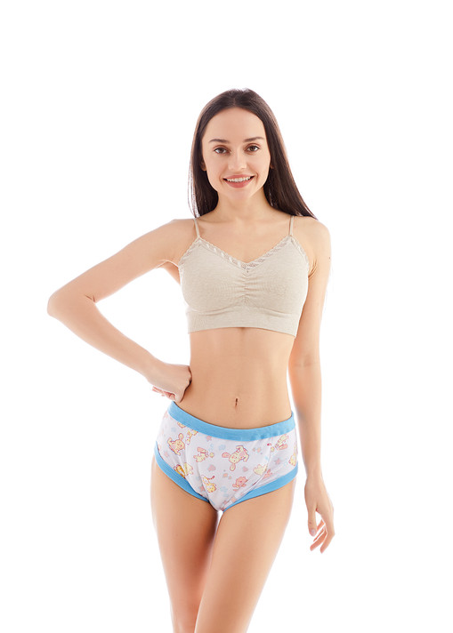 Female model wearing Splash training pants, front-view.