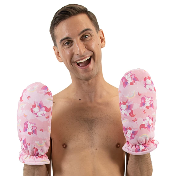 Male model wearing scratch mittens.