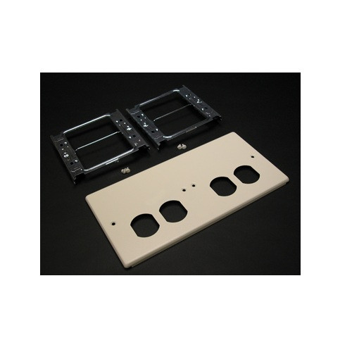 Wiremold G4047-2BBXX 4047 Four-Gang Cover With Two Duplex Openings