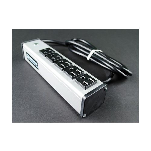 Wiremold UL100BC Plug-In Outlet Center Unit / 120V/15A/5 O/L /6' cord