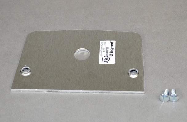 Wiremold 500SP-78 500SP-7/8 Single Receptacle Device Plate