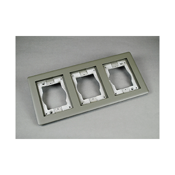 Wiremold 837TCAL-GY 3-Gang carpet & tile flange - Gray
