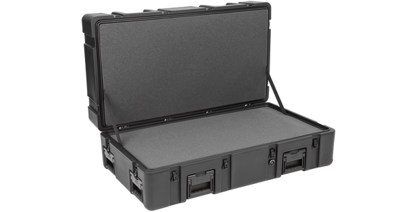 SKB Cases 3R4222-14B-LW 42 in x 22 in x 14 in - Layered Foam, w/wheels
