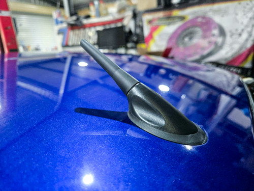 Stubby Antenna Fiesta ST180
Part number cross reference AV1T 18A886 AA / AV1T 18A886 AB